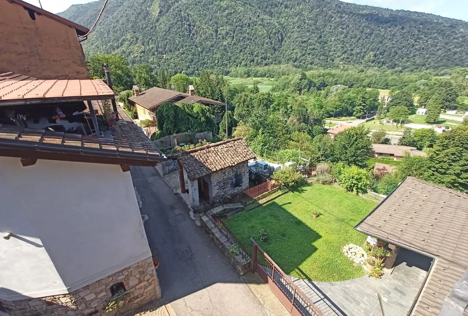 Ca' Pelitti Villa Ganna Holiday home