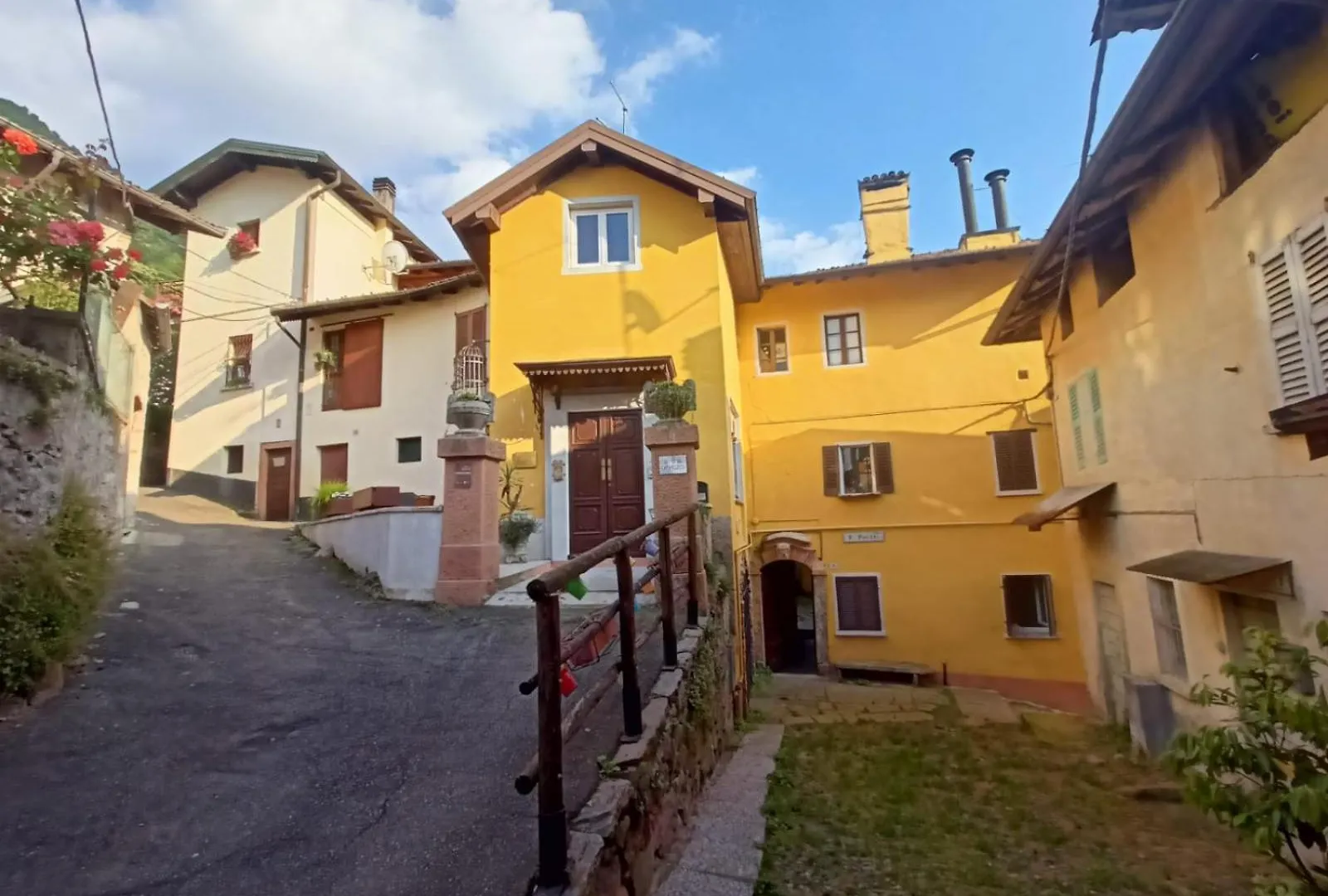 Ca' Pelitti Villa Ganna 0*,  Italy